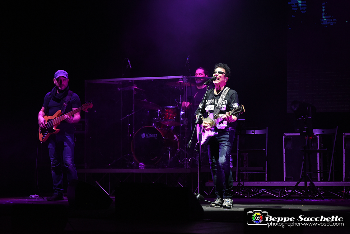 VBS_4129 - Concerto Edoardo Bennato - Peter Pan Rock 'n' Roll Tour.jpg